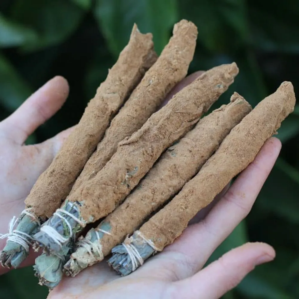 Herbal Smudge Sandalwood & Aromatic Herbs - Sagrada Madre